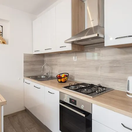 Apartment Seaside Tafra Stanici