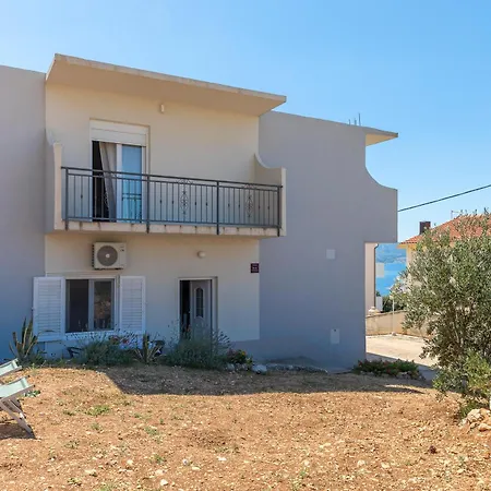 Seaside Tafra Apartment *
